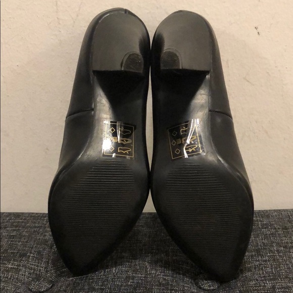 NWOT Call it Spring Classic Black Pumps size 8.5 - Picture 4 of 6